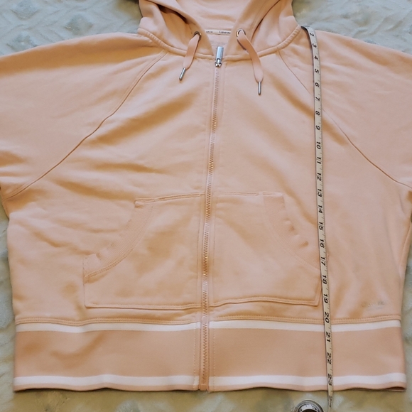 Calvin Klein zip up - Picture 6 of 6